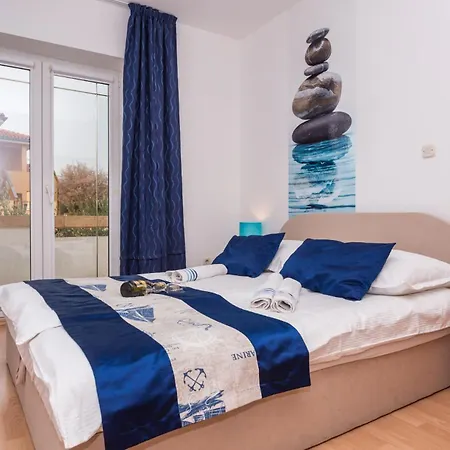 아파트 Izi 3 U Kornicu Na Otoku Krku-plavi