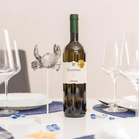 Izi 3 U Kornicu Na Otoku Krku-plavi * Kornić