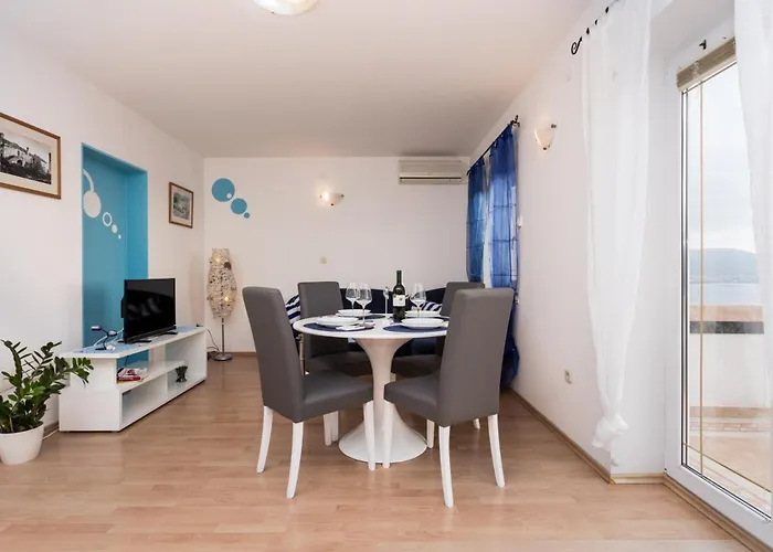 Apartamento Izi 3 U Kornicu Na Otoku Krku-plavi